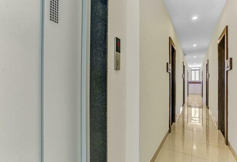 בית מלון כפרי Fabexpress Geeta Palace