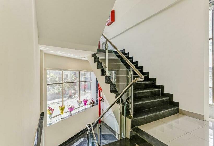 בית מלון כפרי Fabexpress Geeta Palace