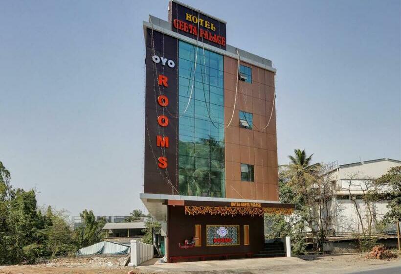 בית מלון כפרי Fabexpress Geeta Palace