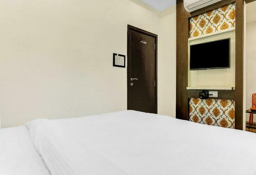 בית מלון כפרי Fabexpress Geeta Palace