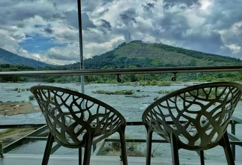 Hotel River S Edge