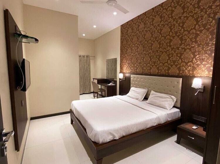 Отель Shubham Inn