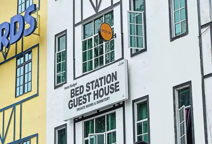ホテル Spot On 90449 Bed Station Guest House Dormitory