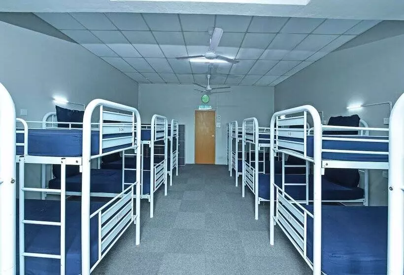 ホテル Spot On 90449 Bed Station Guest House Dormitory