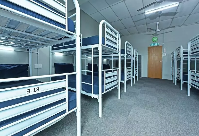 ホテル Spot On 90449 Bed Station Guest House Dormitory