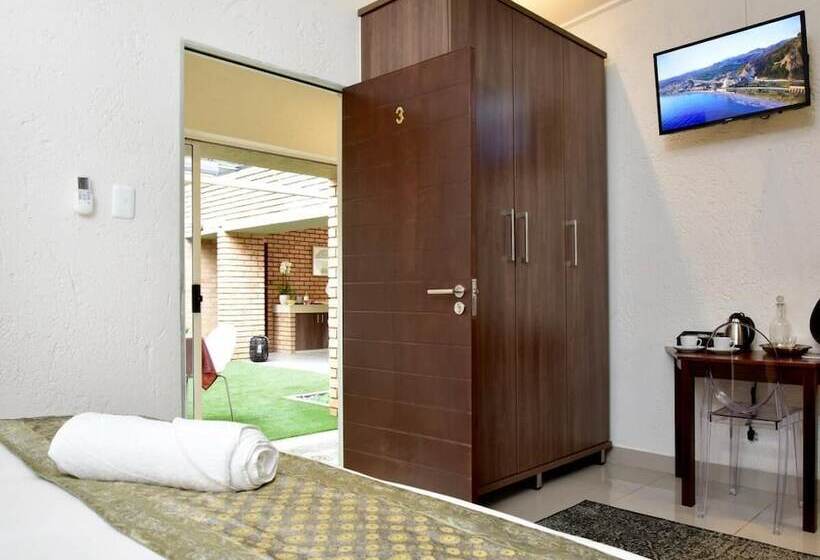 پانسیون Five O Clock Zen Boutique Guest House