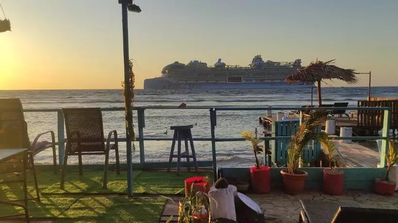 پانسیون Victoria S Beach House
