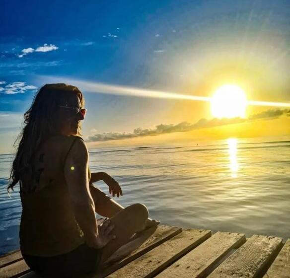 پانسیون Victoria S Beach House