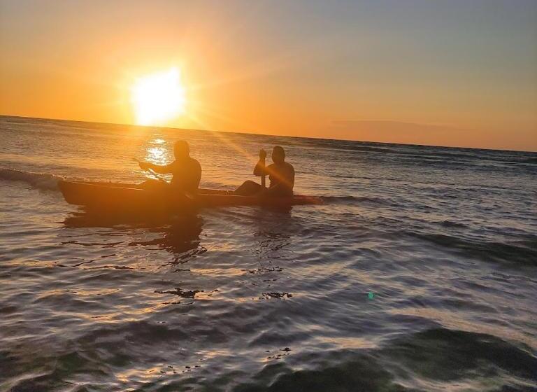 پانسیون Victoria S Beach House