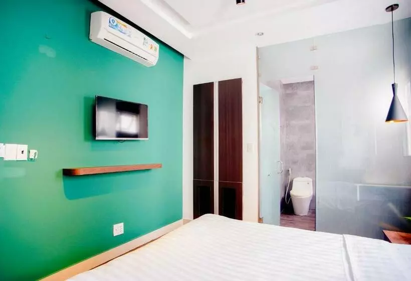 Lá Hotel Bình Tân