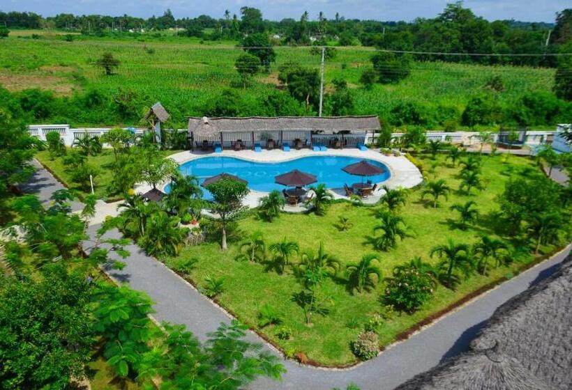 هتل White Peacock Resort Mtwapa