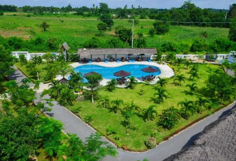 هتل White Peacock Resort Mtwapa