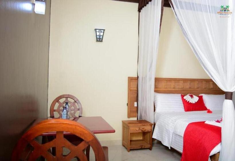 هتل White Peacock Resort Mtwapa