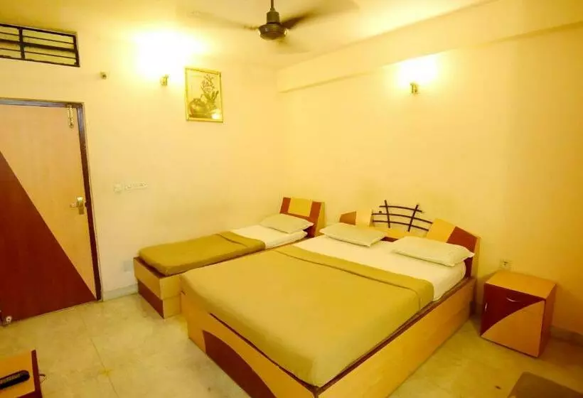 Hotel Shastri Paradise