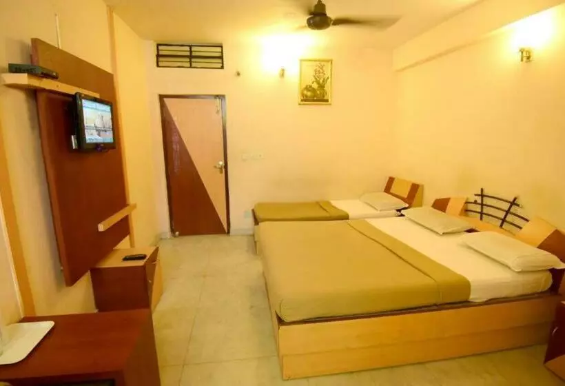 Hotel Shastri Paradise