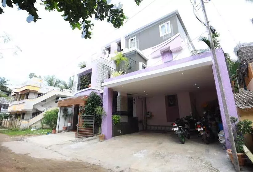 ホテル The Ideal Nest Kumbakonam