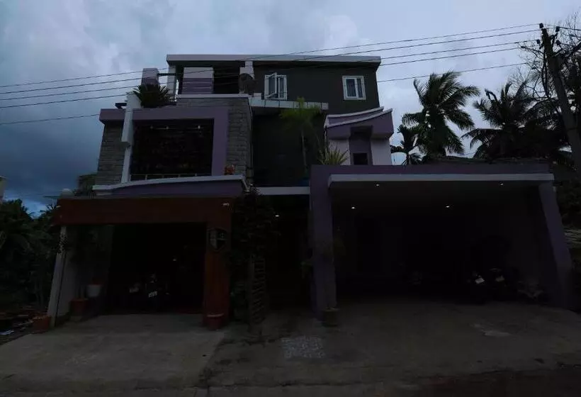 ホテル The Ideal Nest Kumbakonam