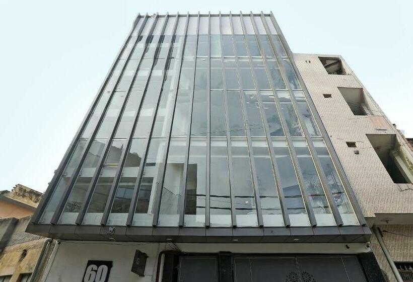 فندق Townhouse 816 The White Grace