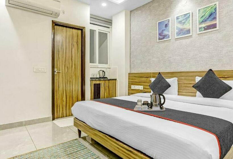 فندق Townhouse 816 The White Grace