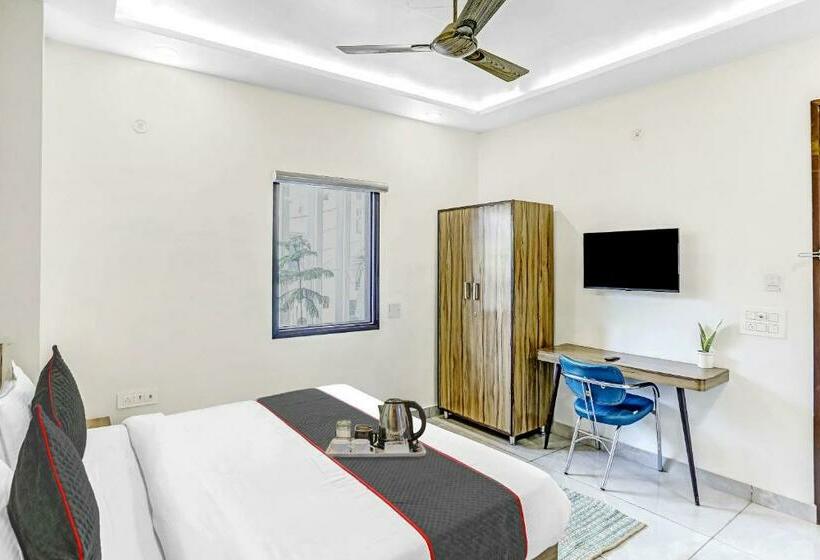 فندق Townhouse 816 The White Grace