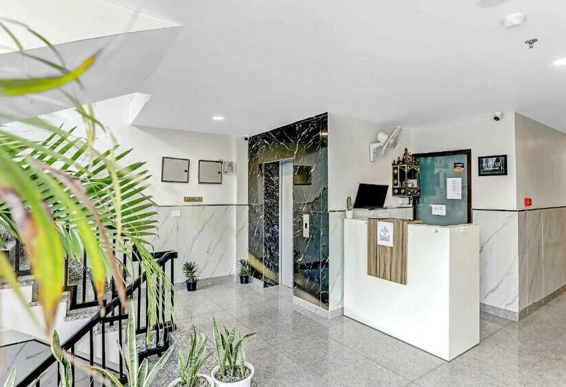 فندق Townhouse 816 The White Grace