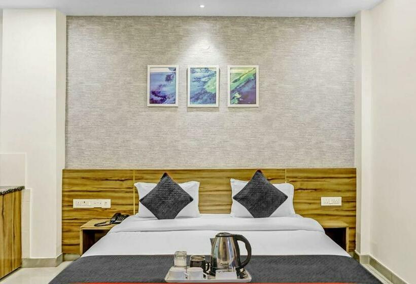 فندق Townhouse 816 The White Grace