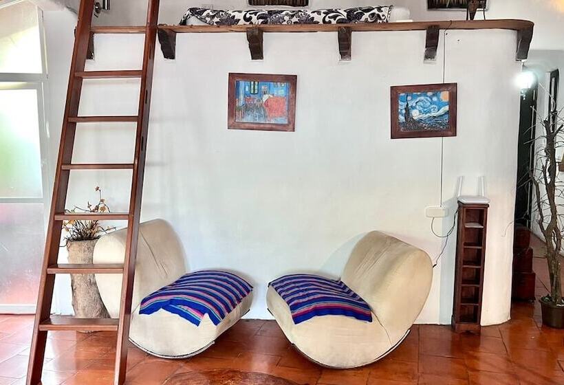 تختخواب و صبحانه Hippie Villa Cancun