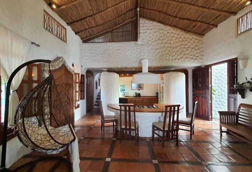 تختخواب و صبحانه Hippie Villa Cancun