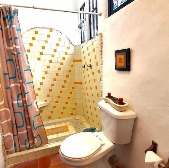 تختخواب و صبحانه Hippie Villa Cancun