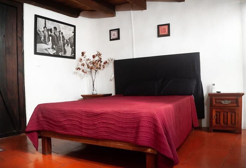 تختخواب و صبحانه Hippie Villa Cancun