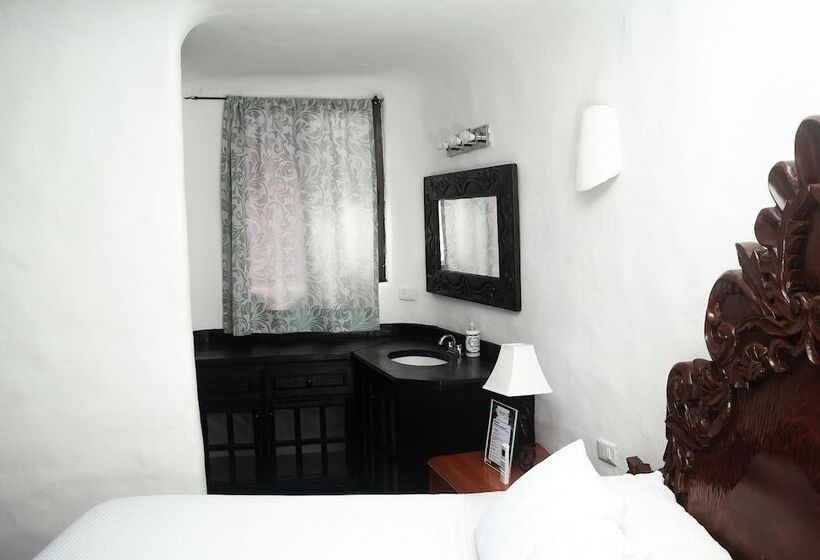 تختخواب و صبحانه Hippie Villa Cancun