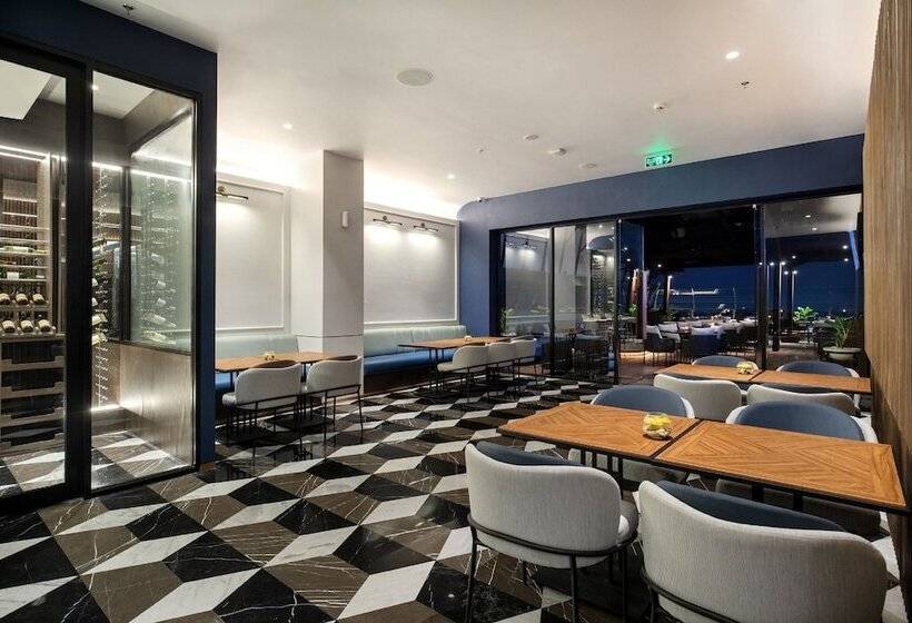 בית מלון כפרי Aruss Semarang