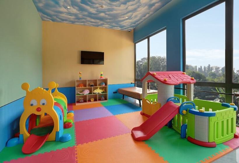 בית מלון כפרי Aruss Semarang