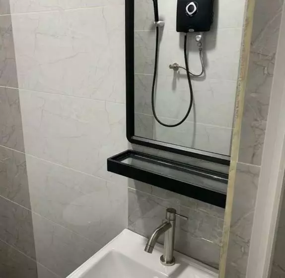 ホテル Hi Techstay