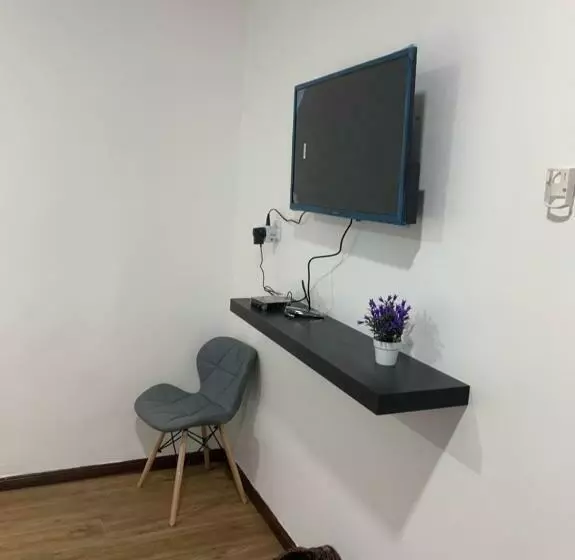 ホテル Hi Techstay