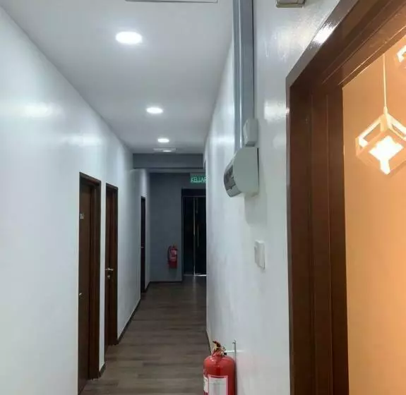 ホテル Hi Techstay