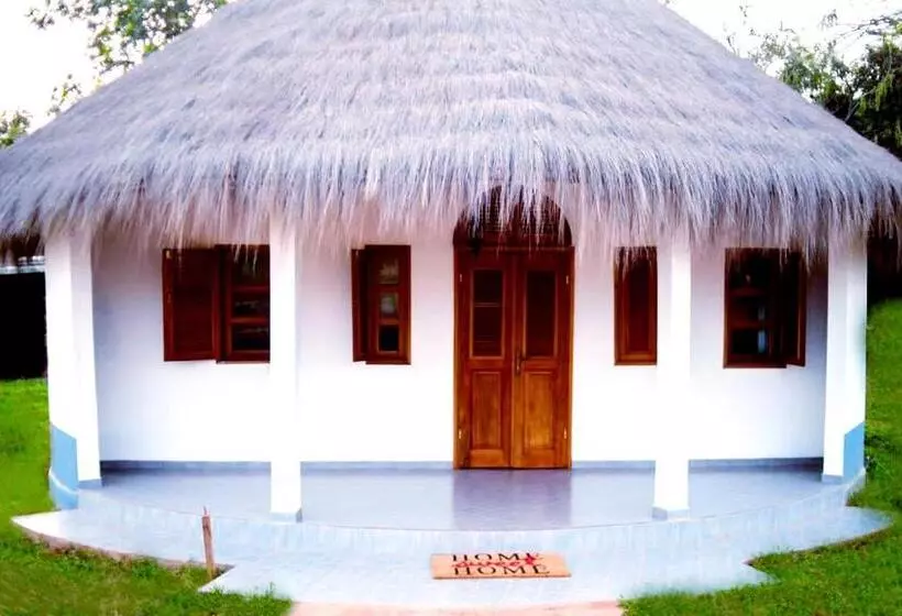 هتل Village Noah