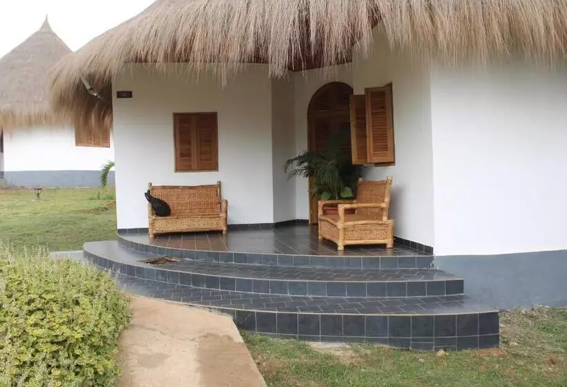 هتل Village Noah