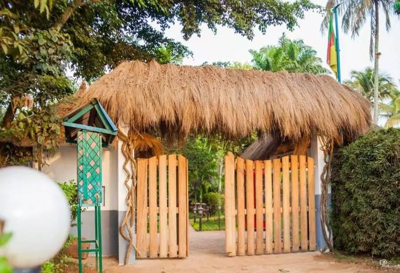 هتل Village Noah