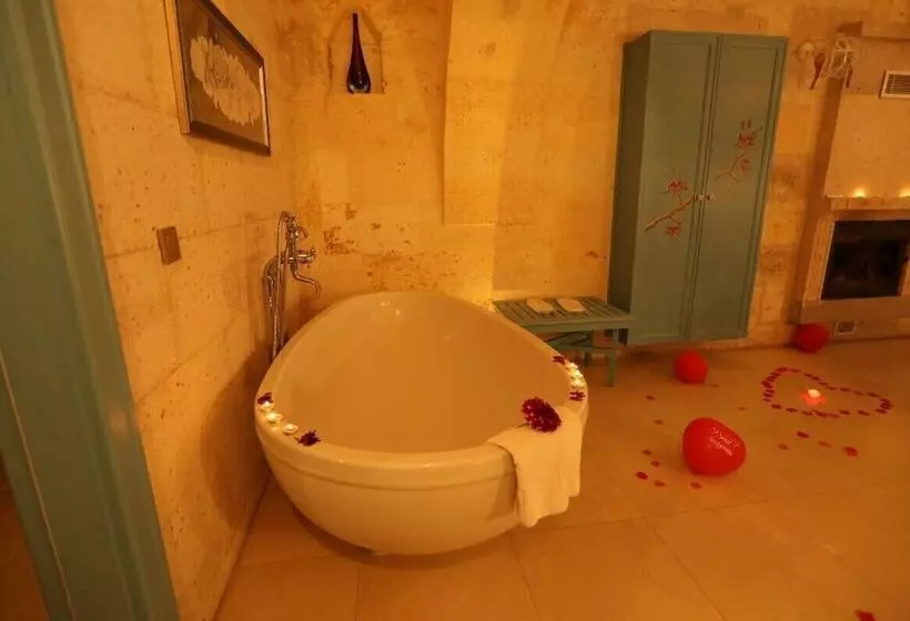 ホテル Anatelein Boutique Cave