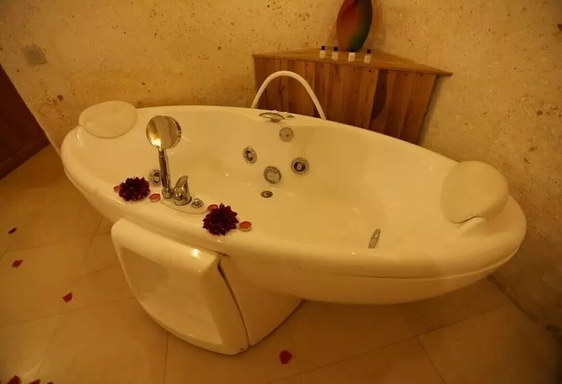 ホテル Anatelein Boutique Cave