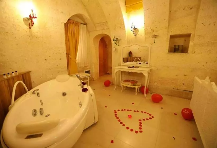 ホテル Anatelein Boutique Cave