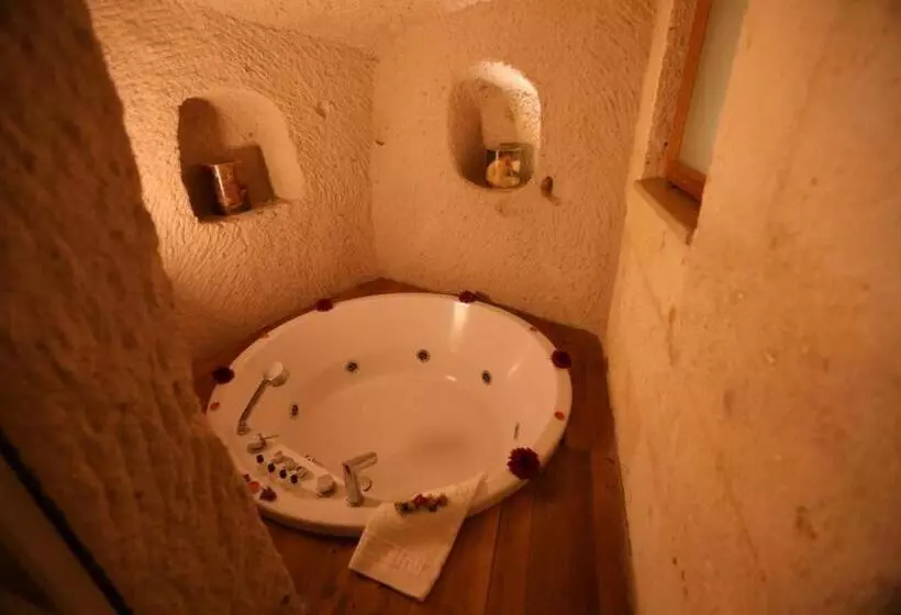 ホテル Anatelein Boutique Cave