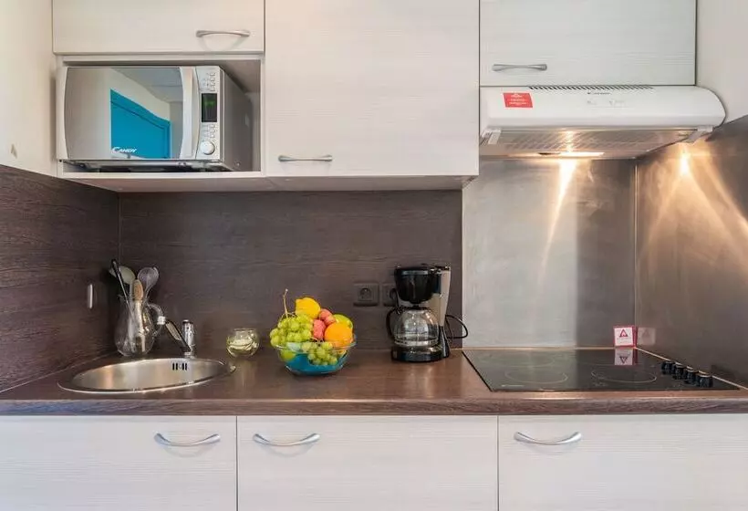 ホテル Appart’city Confort Vannes