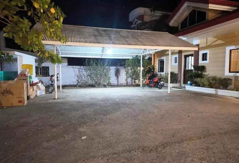 ホテル Cecilia S Inn