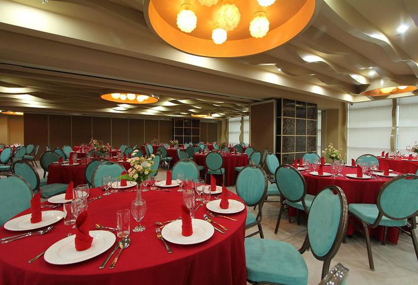 בית מלון כפרי City Suites Ramos Tower