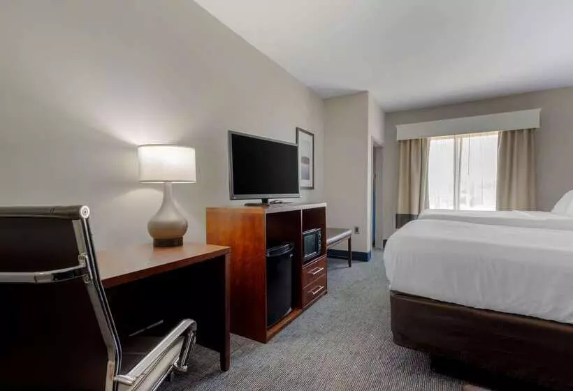 Отель Comfort Suites Stockbridge Atlanta South