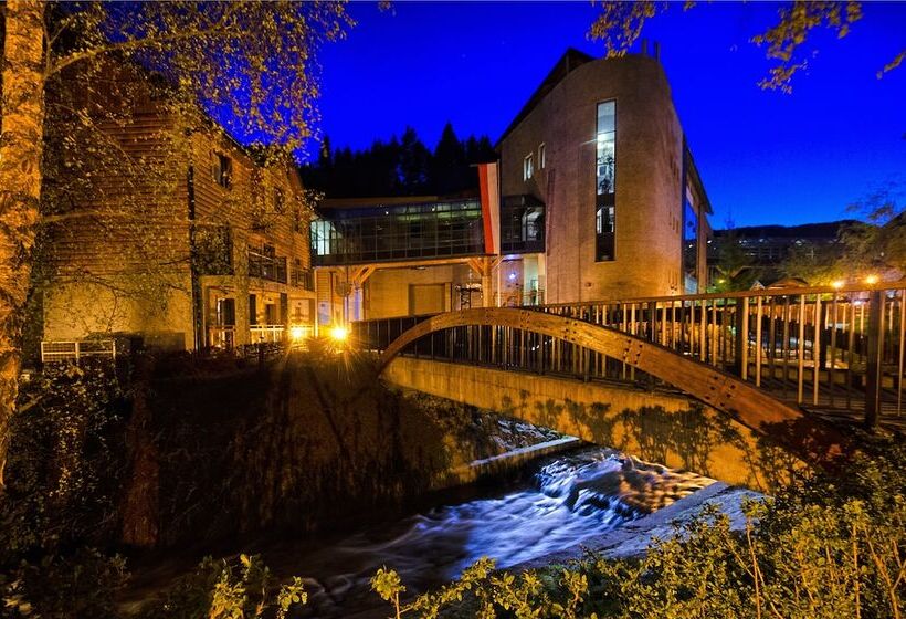 هتل Czarny Potok Resort Spa & Conference