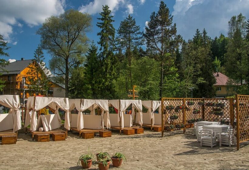 هتل Czarny Potok Resort Spa & Conference
