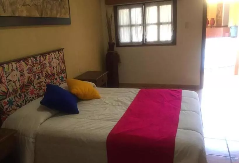 Hotel Montroi Express